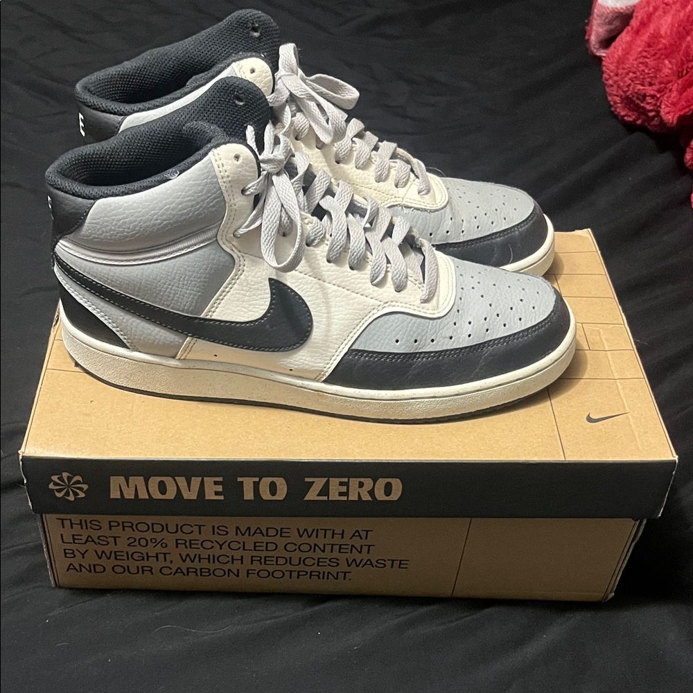 Nike Men's Gray and Black High-Top Sneakers